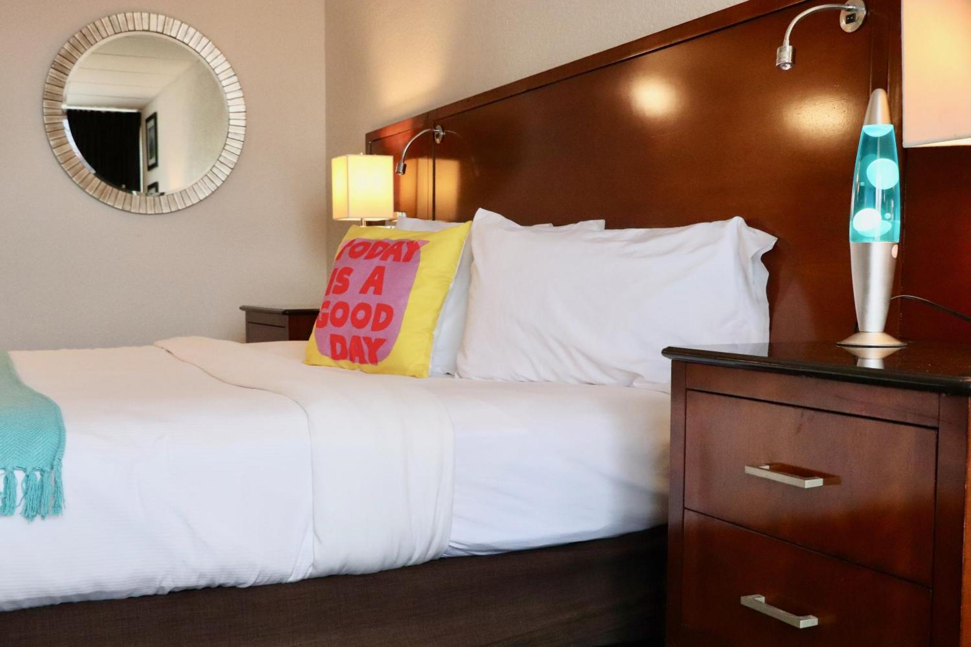 בראנסון The Retro Hotel מראה חיצוני תמונה