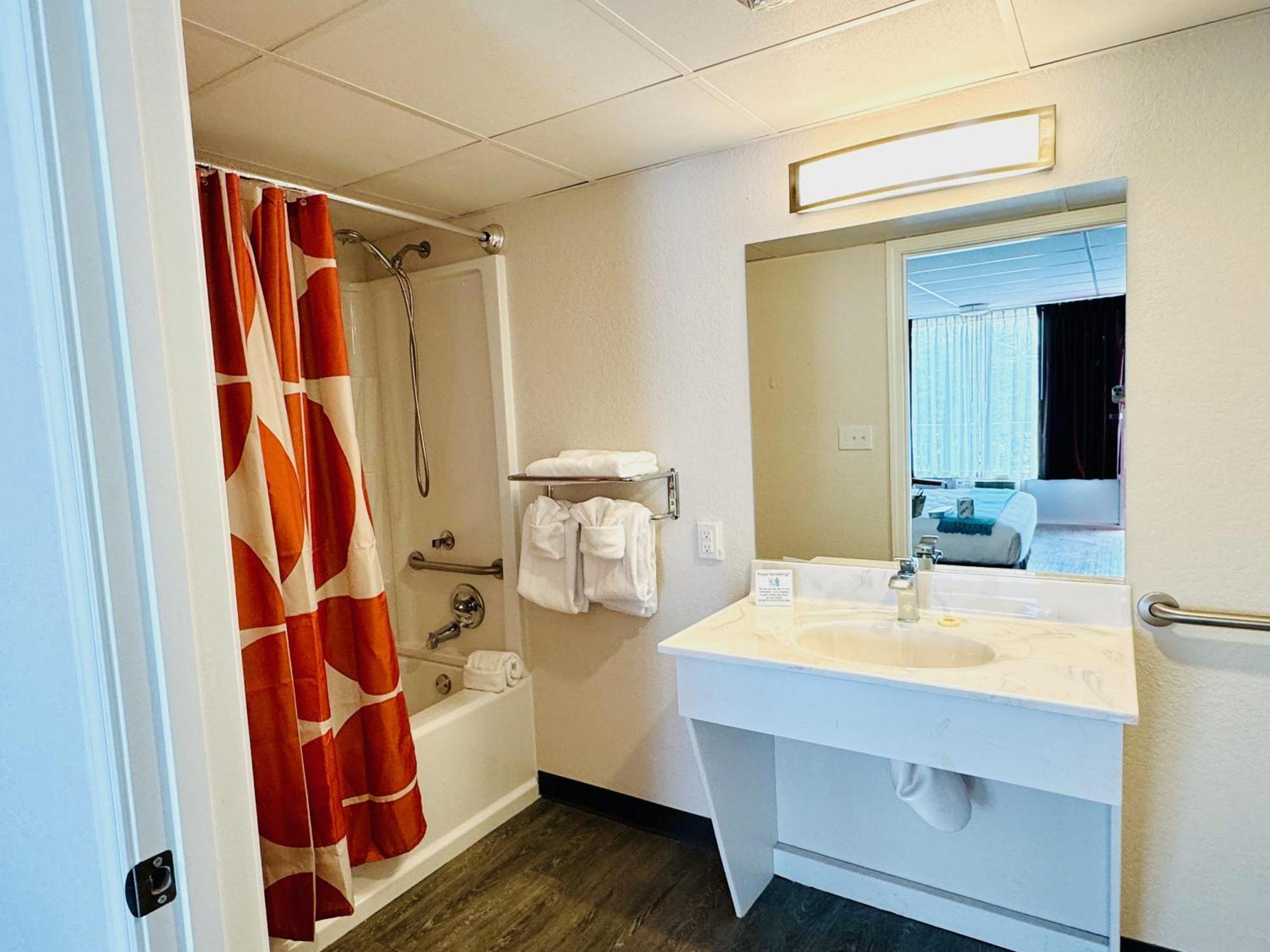 בראנסון The Retro Hotel מראה חיצוני תמונה